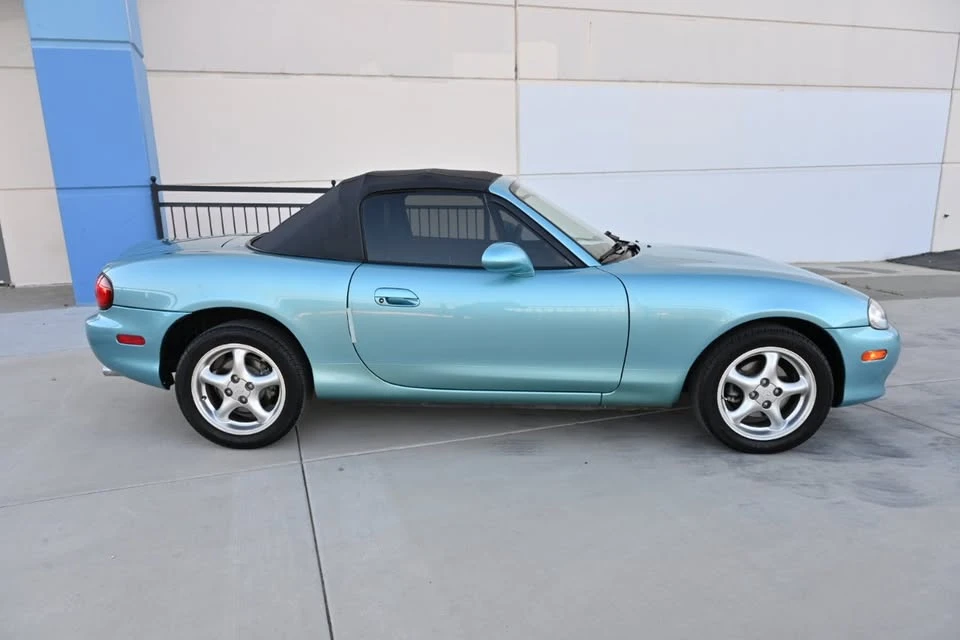 2002 Mazda NB MX-5 Miata - Image 12 of 20