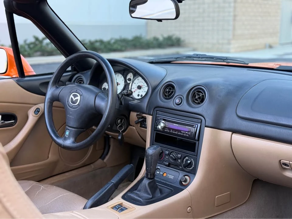 2002 Mazda NB MX-5 Miata - Image 9 of 12