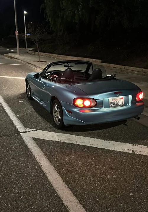 2002 Mazda NB MX-5 Miata - Image 2 of 2