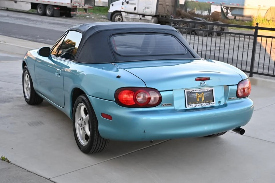 2002 Mazda NB MX-5 Miata - Image 6 of 20