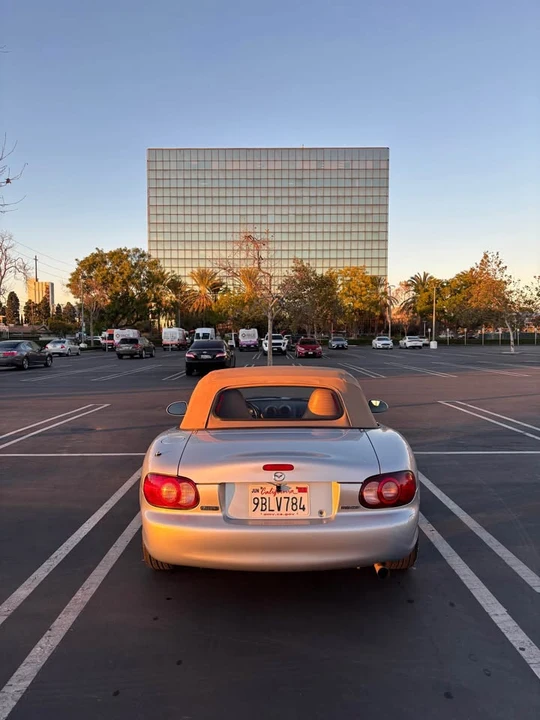 2002 Mazda NB MX-5 Miata - Image 4 of 9