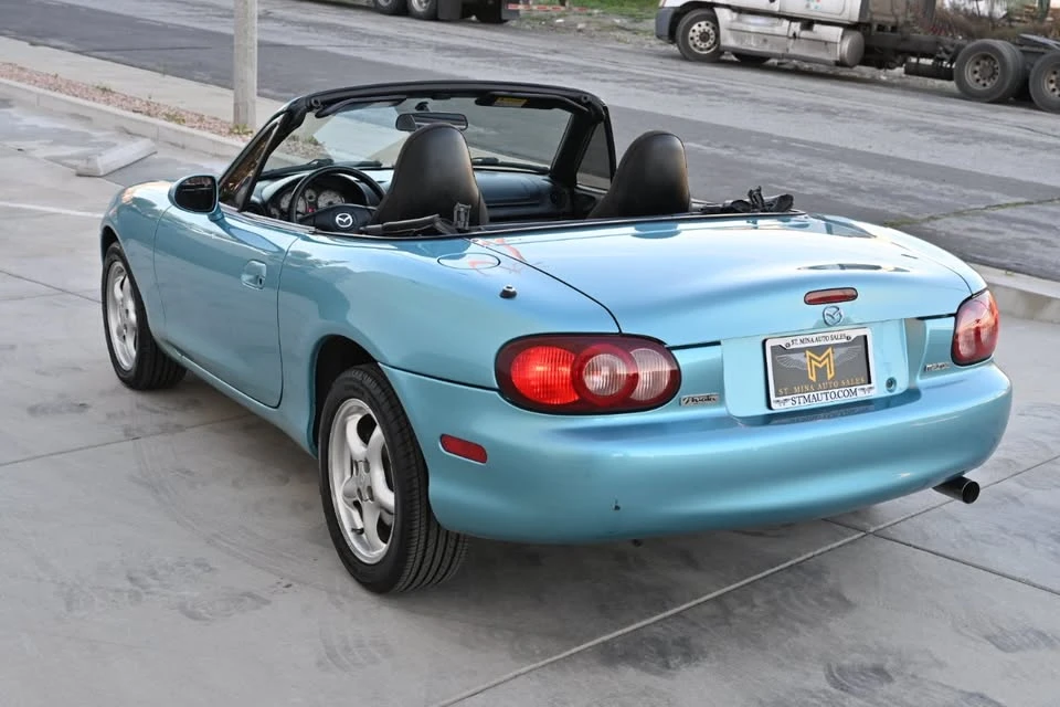 2002 Mazda NB MX-5 Miata - Image 7 of 20