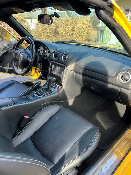 2002 Mazda NB MX-5 Miata - Image 10 of 18
