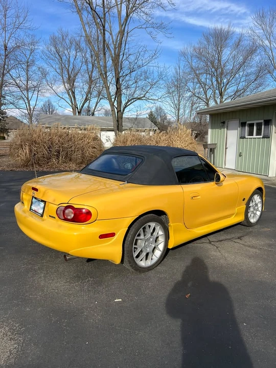 2002 Mazda NB MX-5 Miata - Image 3 of 18