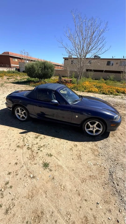 2002 Mazda NB MX-5 Miata - Image 3 of 10
