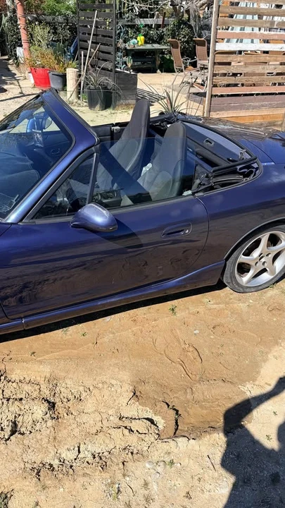 2002 Mazda NB MX-5 Miata - Image 4 of 10