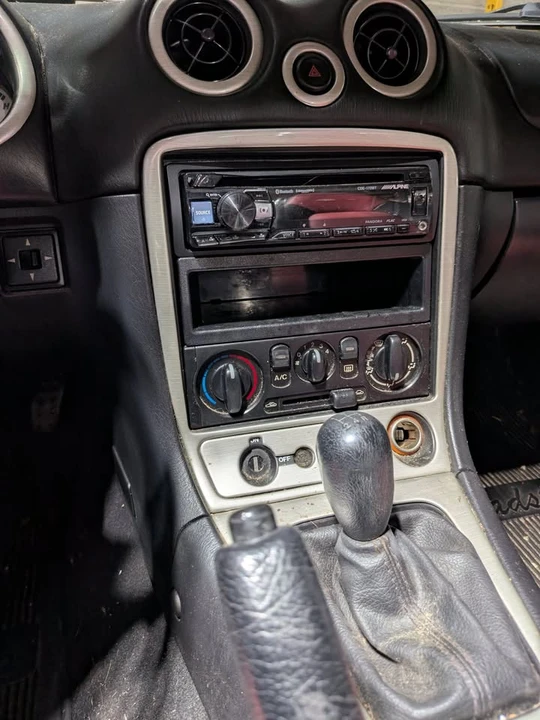 2002 Mazda NB MX-5 Miata - Image 8 of 12