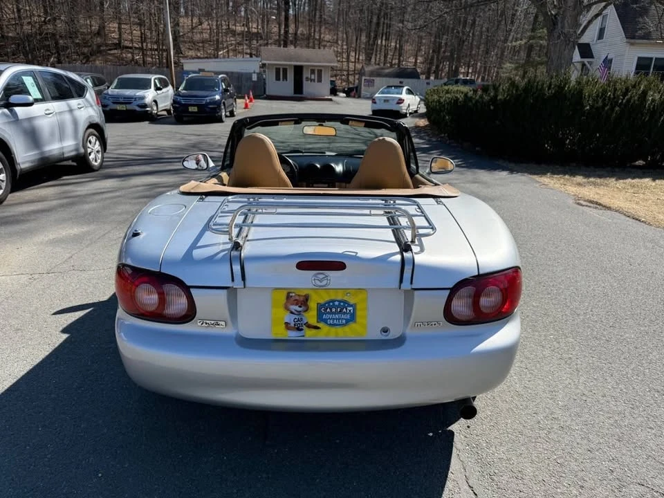 2002 Mazda NB MX-5 Miata - Image 7 of 19