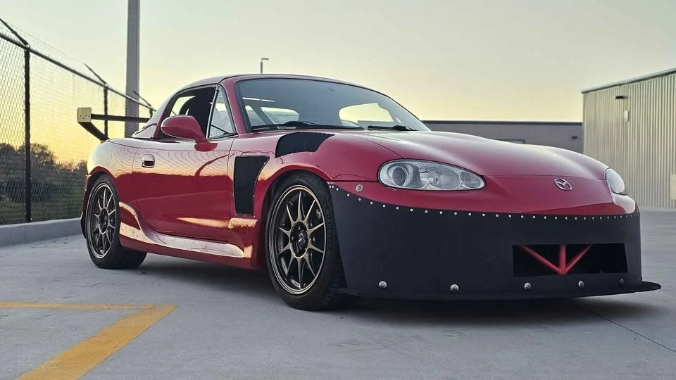 2002 Mazda NB MX-5 Miata - Image 2 of 10