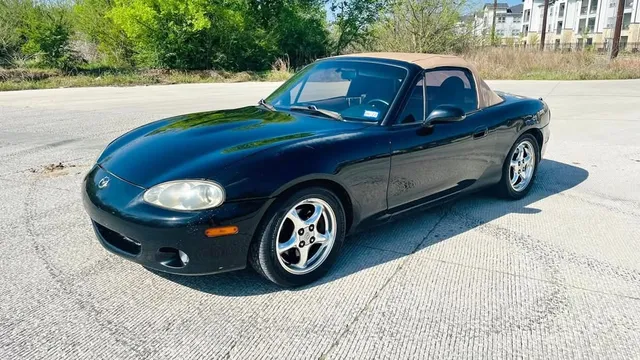 2002 Mazda MX-5 Miata