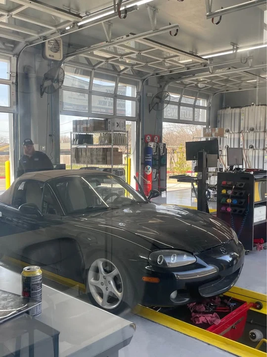2002 Mazda NB MX-5 Miata - Image 2 of 3