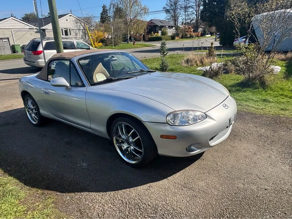 2002 Mazda NB MX-5 Miata - Image 11 of 17