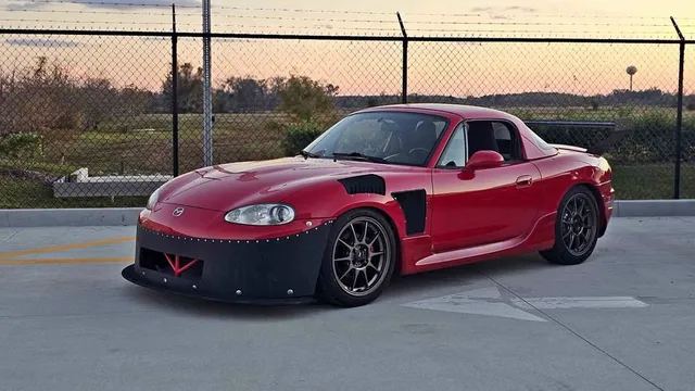 2002 Mazda MX-5 Miata