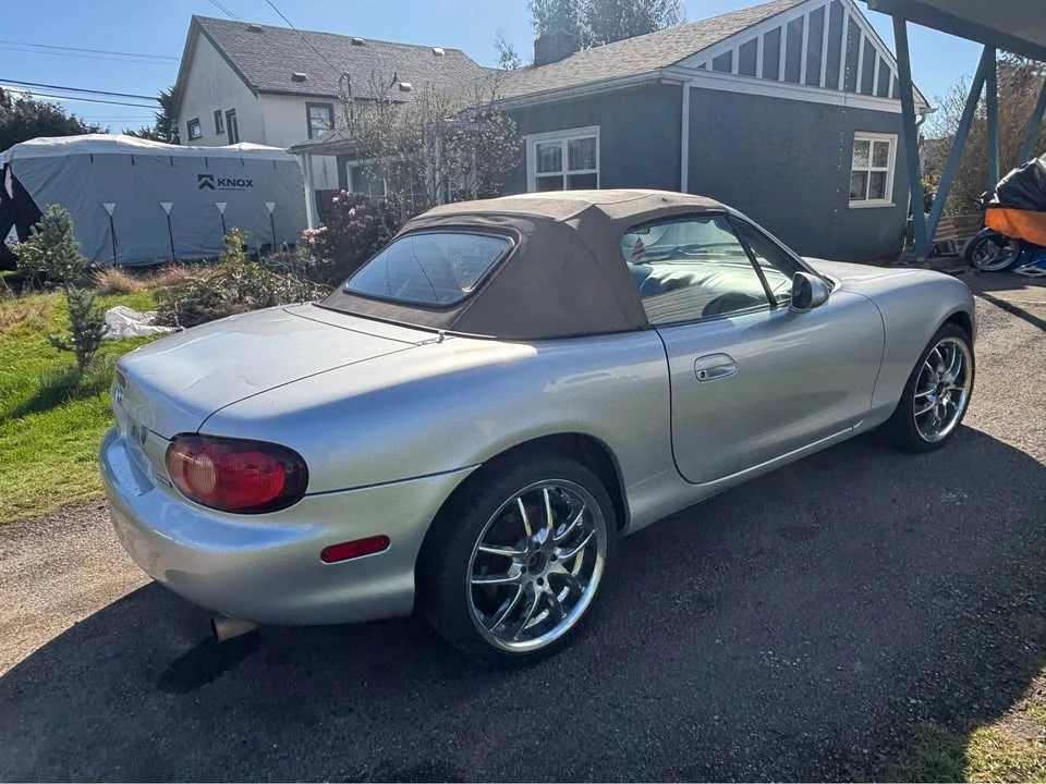 2002 Mazda NB MX-5 Miata - Image 12 of 17