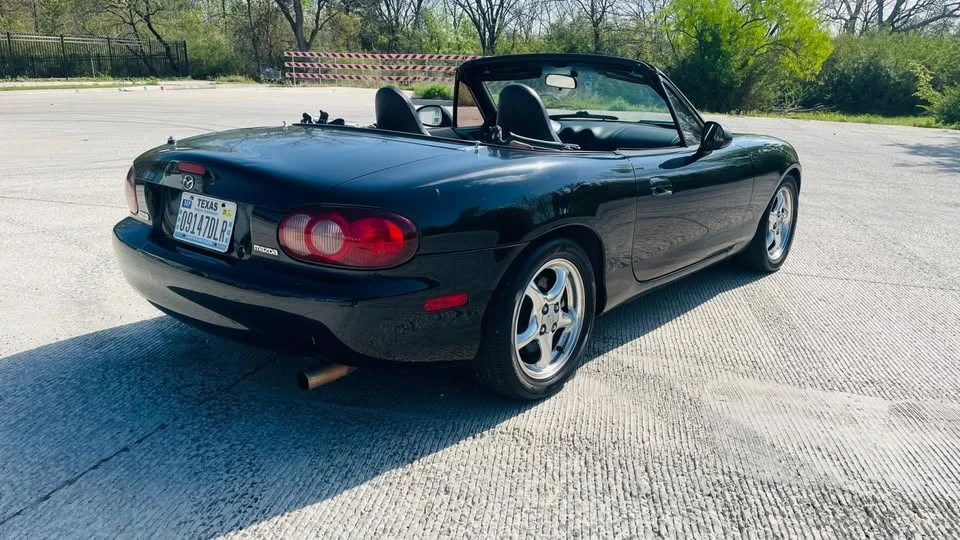 2002 Mazda NB MX-5 Miata - Image 12 of 20