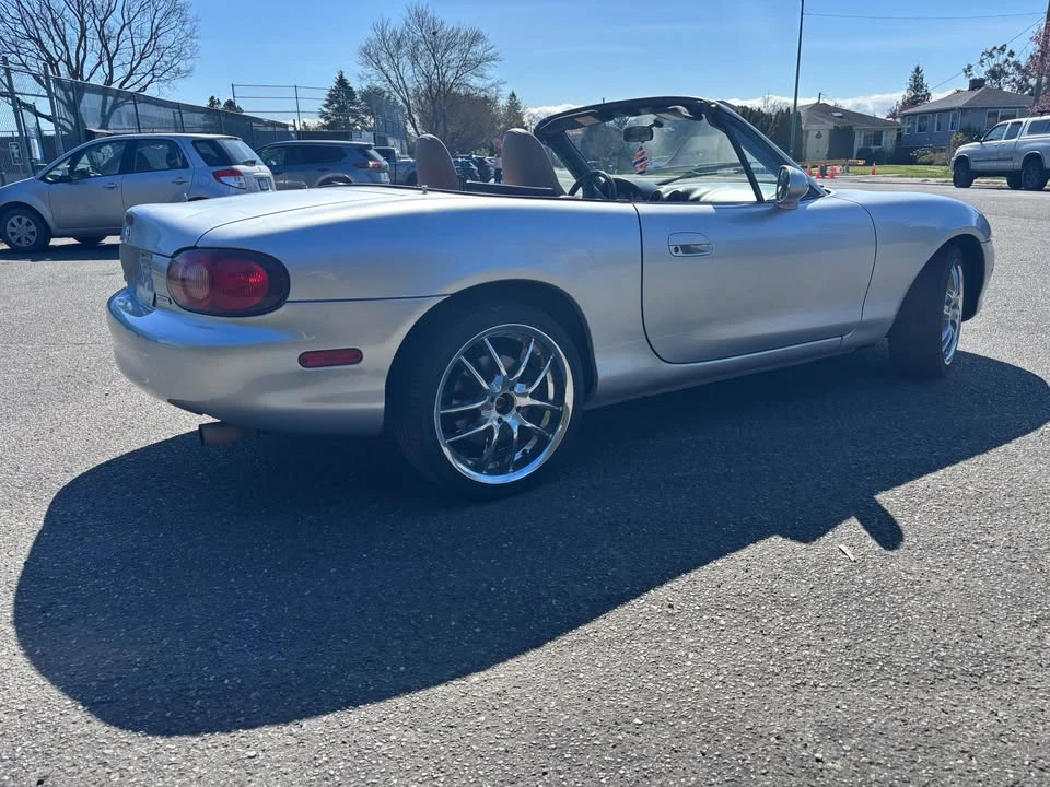2002 Mazda NB MX-5 Miata - Image 6 of 17