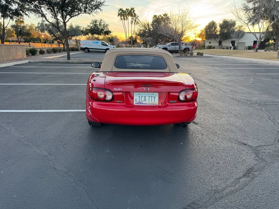 2002 Mazda NB MX-5 Miata - Image 5 of 15