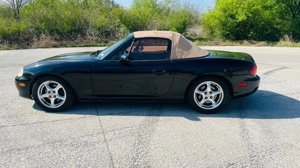 2002 Mazda NB MX-5 Miata - Image 7 of 20