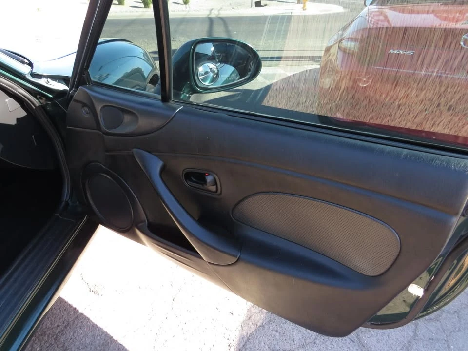 2002 Mazda NB MX-5 Miata - Image 18 of 20