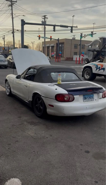2002 Mazda NB MX-5 Miata - Image 2 of 7