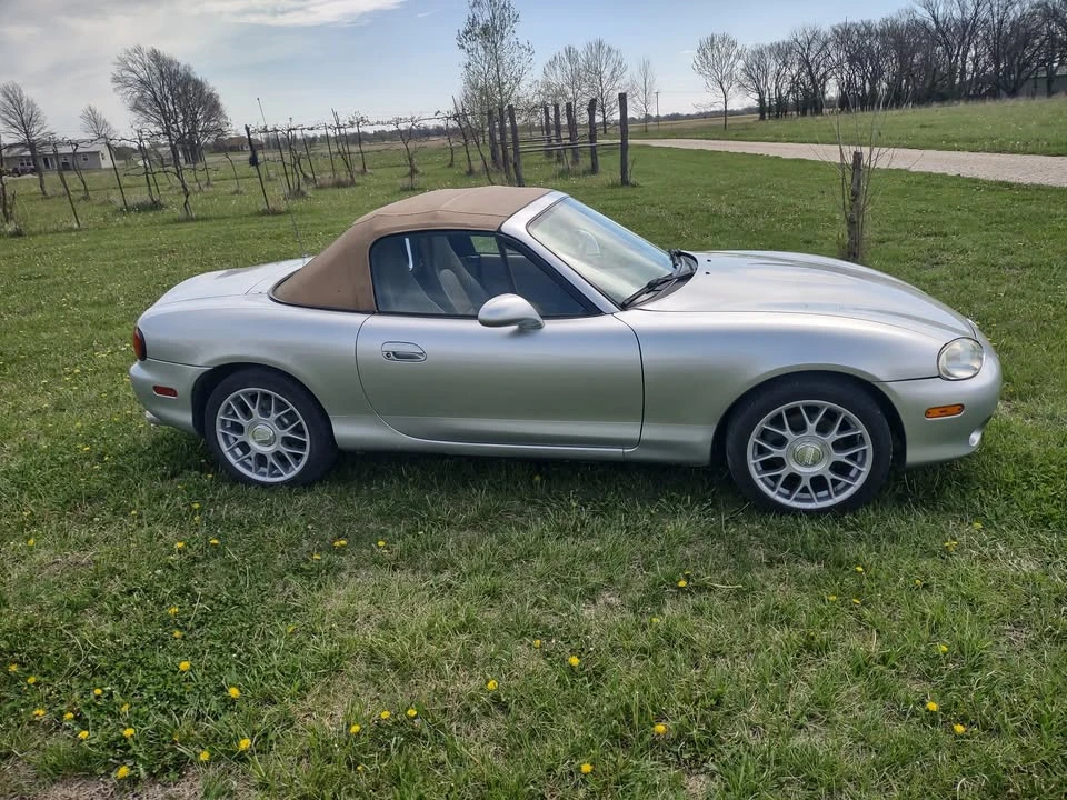 2002 Mazda NB MX-5 Miata - Image 3 of 4