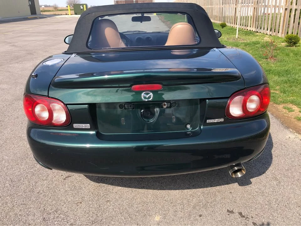 2002 Mazda NB MX-5 Miata - Image 5 of 10