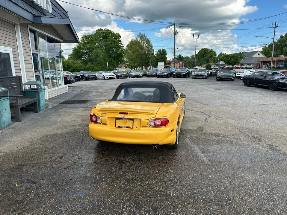 2002 Mazda NB MX-5 Miata - Image 4 of 20
