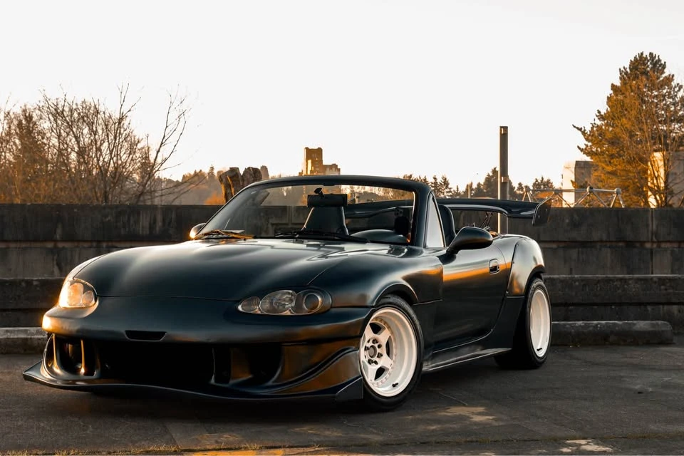 2002 Mazda NB MX-5 Miata - Image 3 of 4