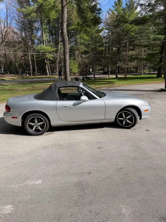 2002 Mazda NB MX-5 Miata - Image 4 of 5
