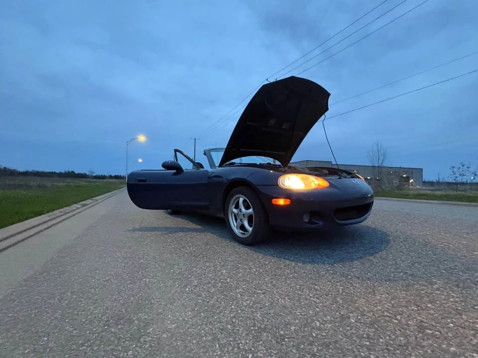 2002 Mazda NB MX-5 Miata - Image 12 of 19