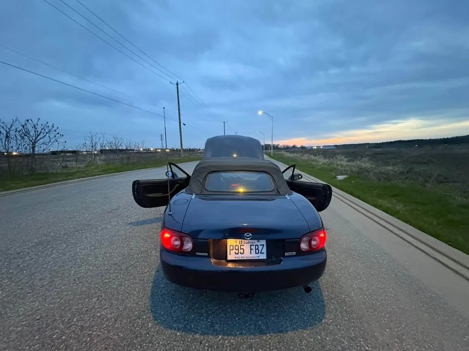 2002 Mazda NB MX-5 Miata - Image 8 of 19