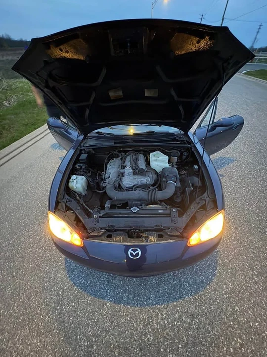 2002 Mazda NB MX-5 Miata - Image 10 of 19