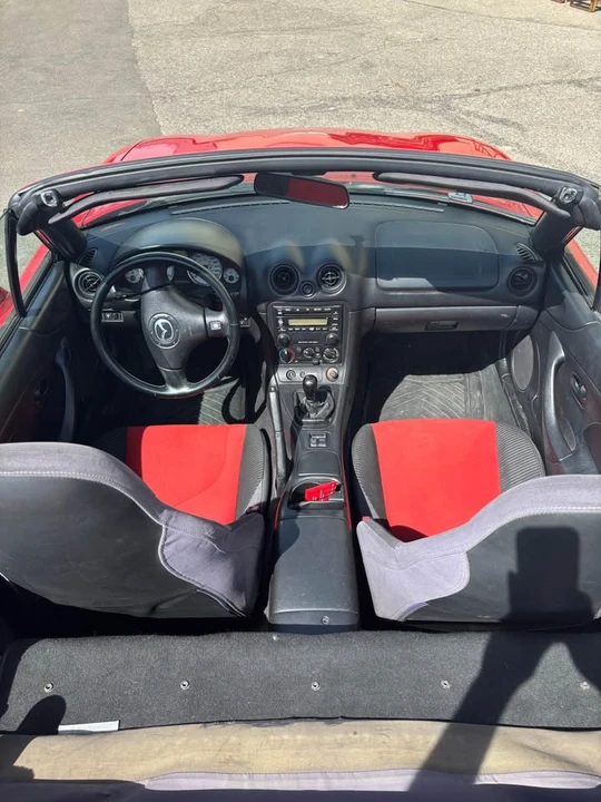 2002 Mazda NB MX-5 Miata - Image 5 of 9
