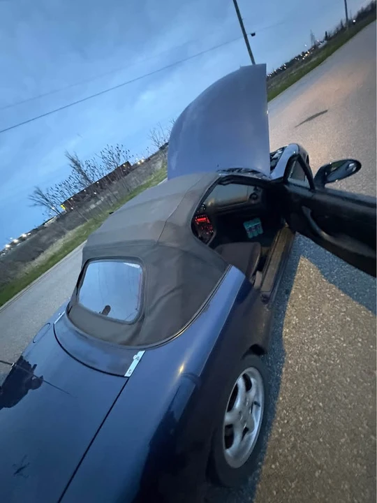 2002 Mazda NB MX-5 Miata - Image 19 of 19