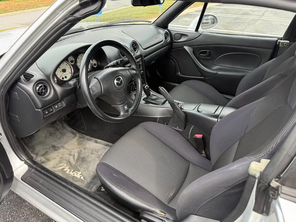 2002 Mazda NB MX-5 Miata - Image 6 of 15