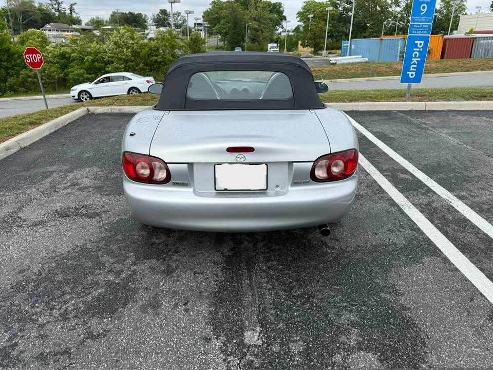2002 Mazda NB MX-5 Miata - Image 3 of 15