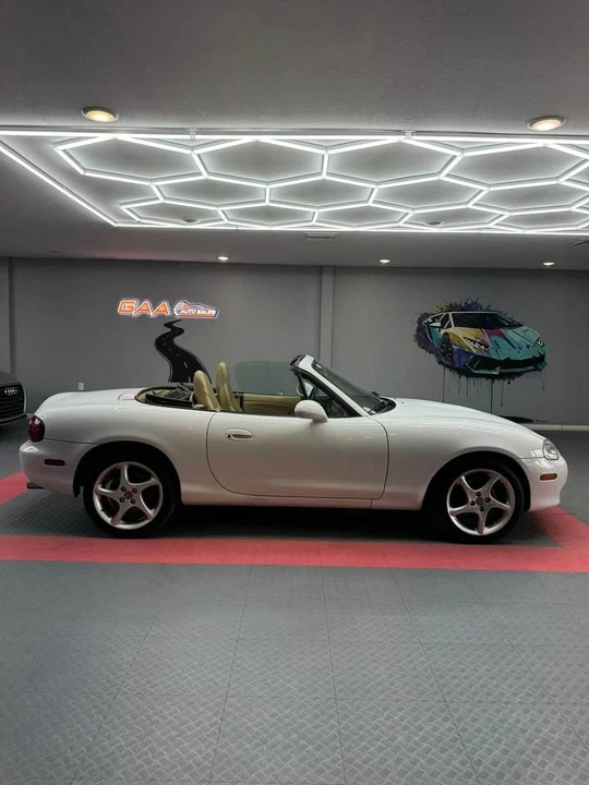 2002 Mazda NB MX-5 Miata - Image 3 of 12