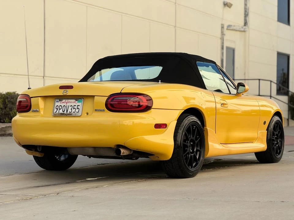 2002 Mazda NB MX-5 Miata - Image 6 of 20