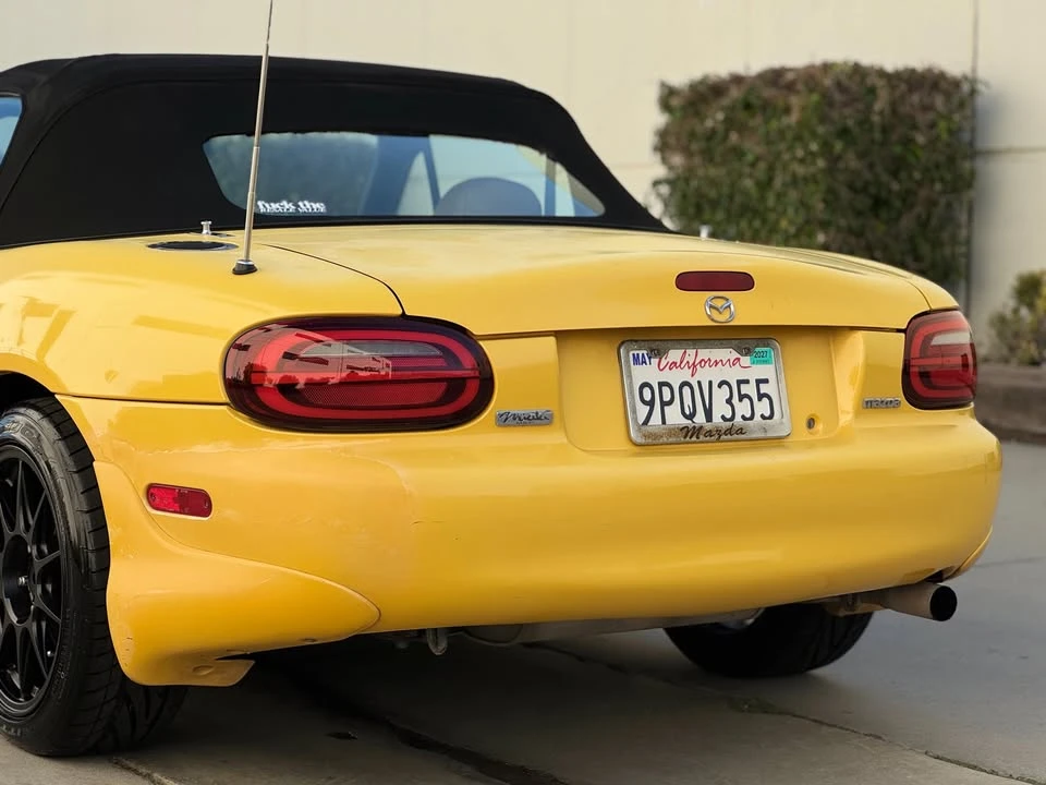 2002 Mazda NB MX-5 Miata - Image 4 of 20