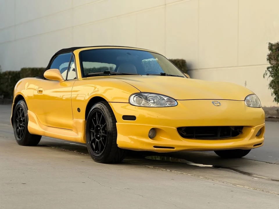 2002 Mazda NB MX-5 Miata - Image 9 of 20