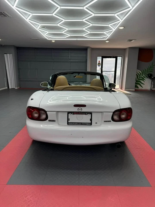 2002 Mazda NB MX-5 Miata - Image 8 of 12