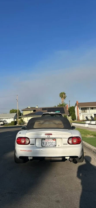 2002 Mazda NB MX-5 Miata - Image 4 of 4