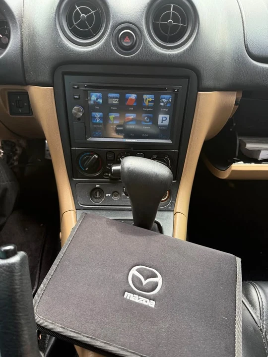 2002 Mazda NB MX-5 Miata - Image 11 of 11