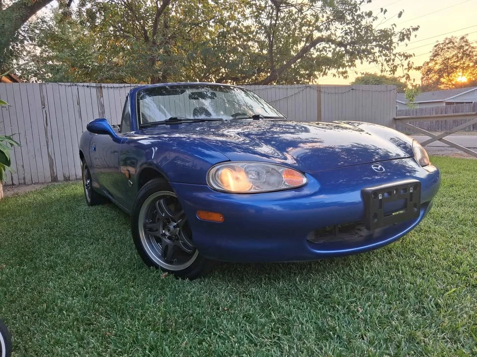 2002 Mazda NB MX-5 Miata - Image 15 of 17