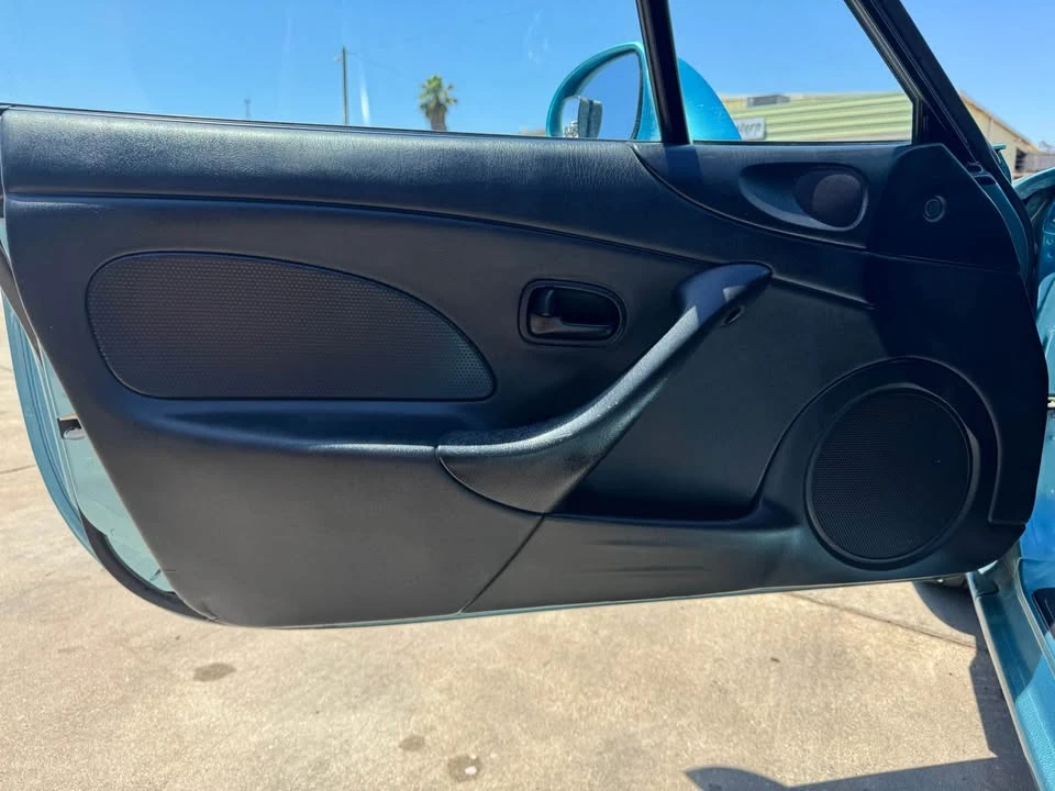 2002 Mazda NB MX-5 Miata - Image 9 of 14