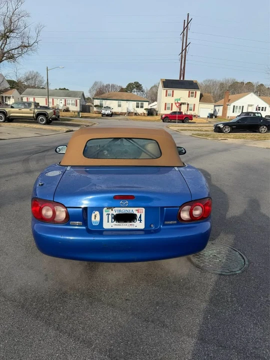 2002 Mazda NB MX-5 Miata - Image 2 of 11