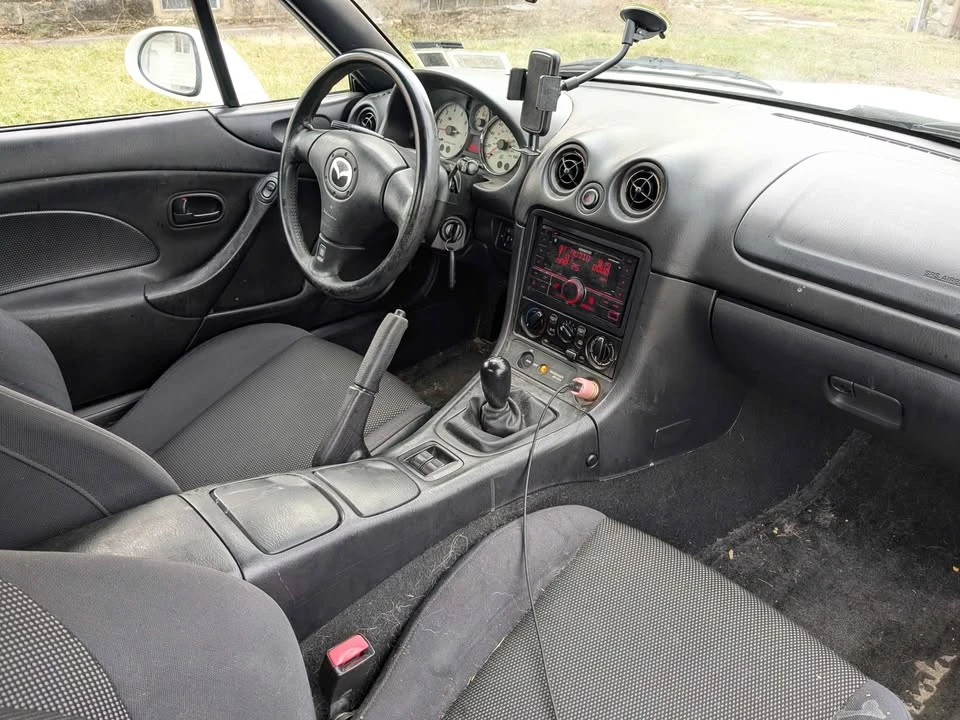 2002 Mazda NB MX-5 Miata - Image 6 of 7