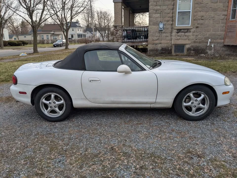 2002 Mazda NB MX-5 Miata - Image 3 of 7