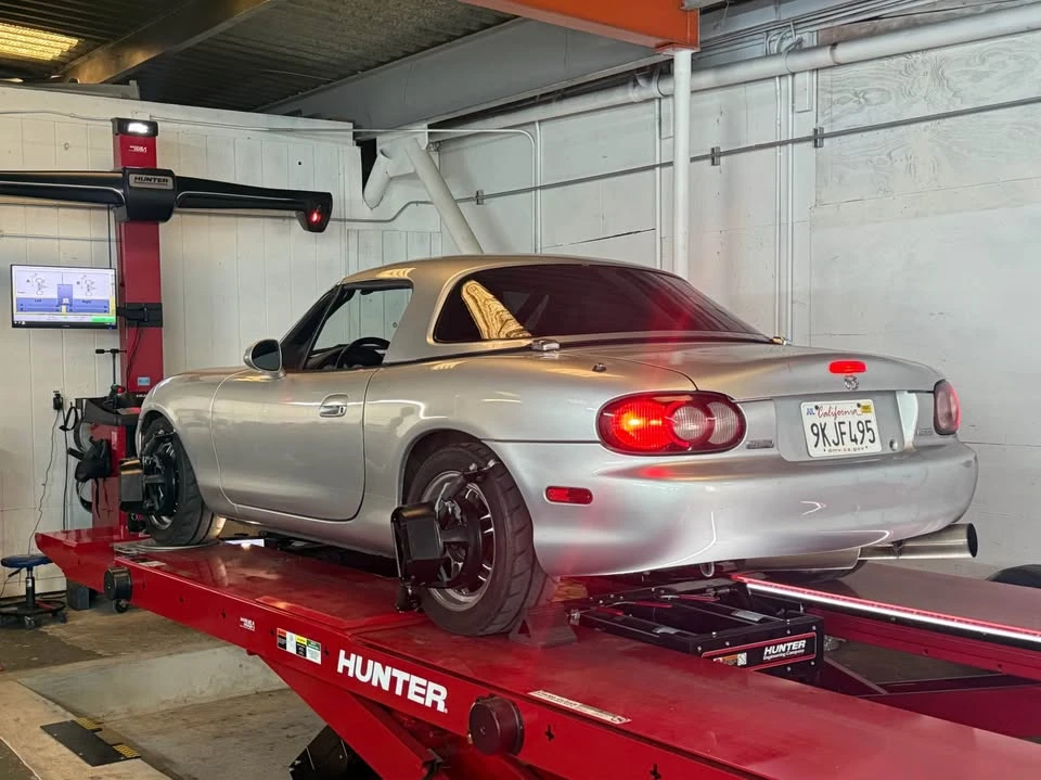 2002 Mazda NB MX-5 Miata - Image 6 of 9