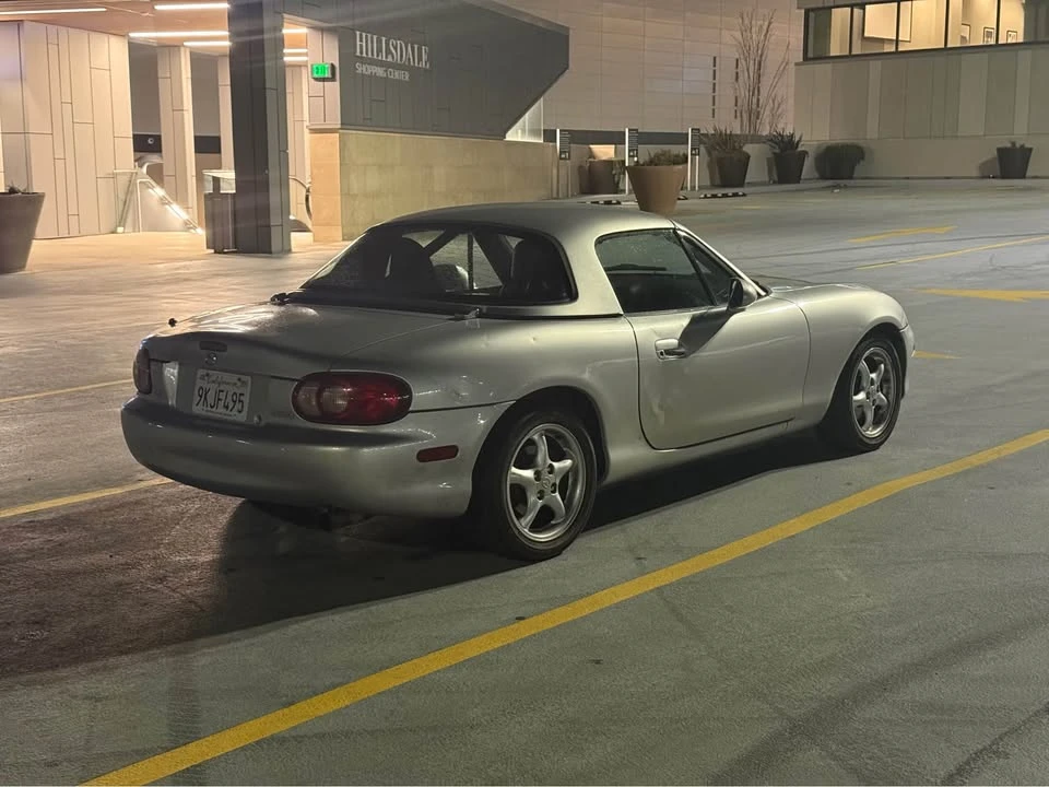 2002 Mazda NB MX-5 Miata - Image 4 of 9
